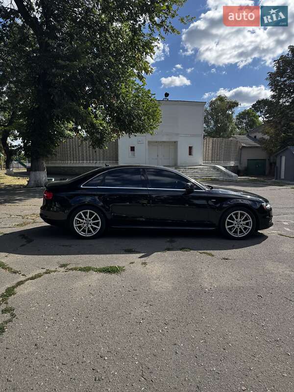 Седан Audi A4 2015 в Подольске