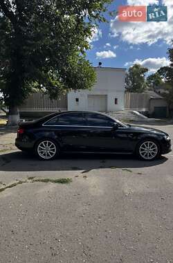 Седан Audi A4 2015 в 
