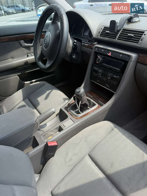 Седан Audi A4 2002 в Могилев-Подольске