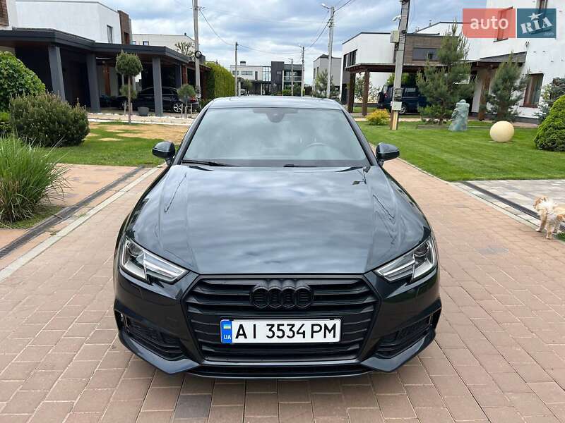 Седан Audi A4 2016 в 