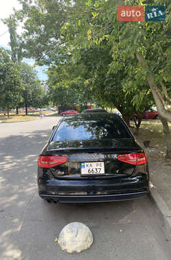 Седан Audi A4 2014 в 