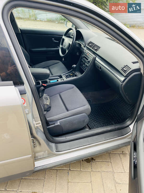 Седан Audi A4 2002 в Краматорске