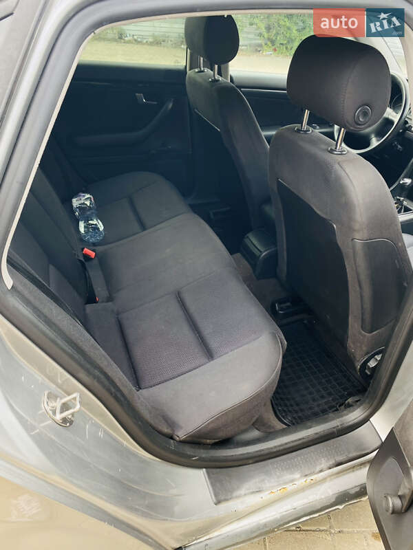 Седан Audi A4 2002 в Краматорске