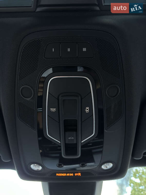 Седан Audi A4 2016 в Полтаве