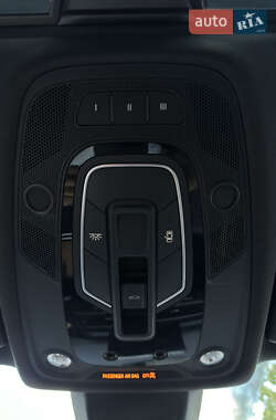 Седан Audi A4 2016 в 