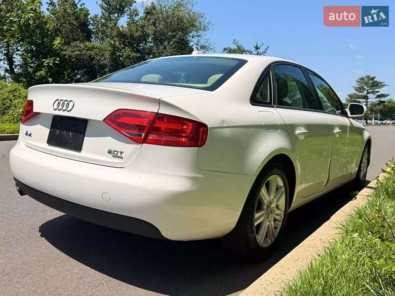 Седан Audi A4 2011 в Виннице