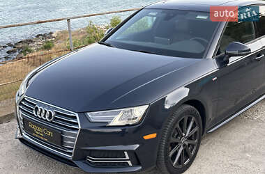 Седан Audi A4 2017 в 