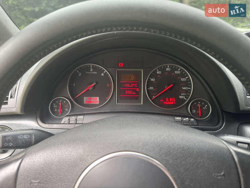 Седан Audi A4 2002 в Одессе