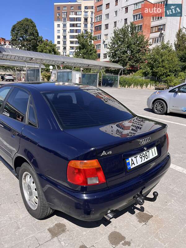 Седан Audi A4 1996 в Тернополе