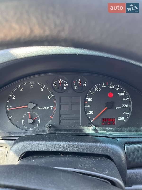 Седан Audi A4 1996 в Тернополе