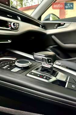 Седан Audi A4 2017 в 