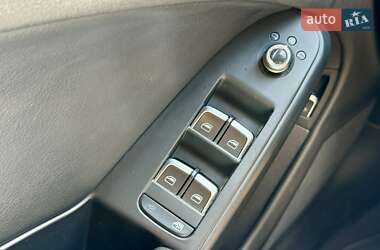 Седан Audi A4 2012 в 