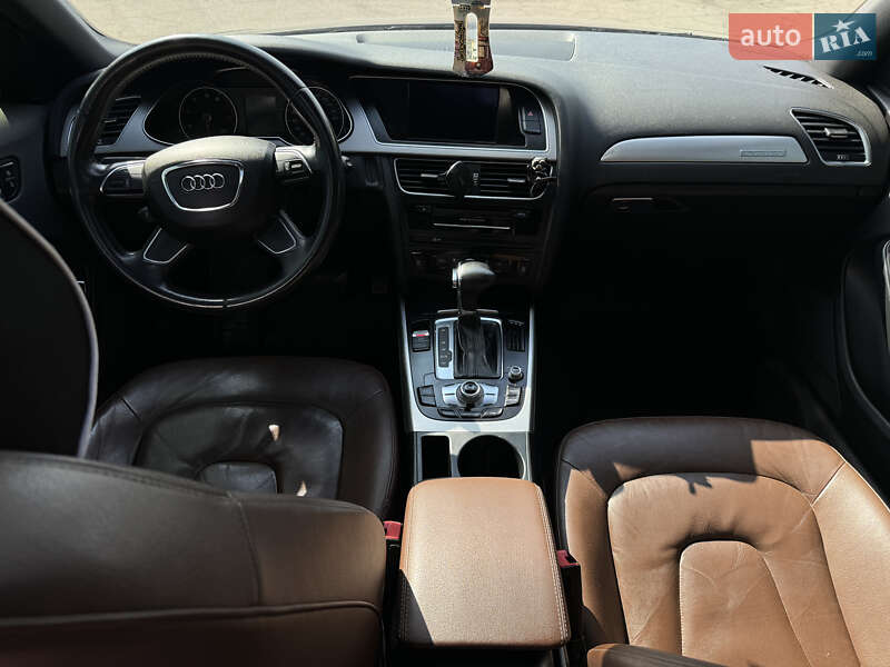 Седан Audi A4 2013 в Кривом Роге