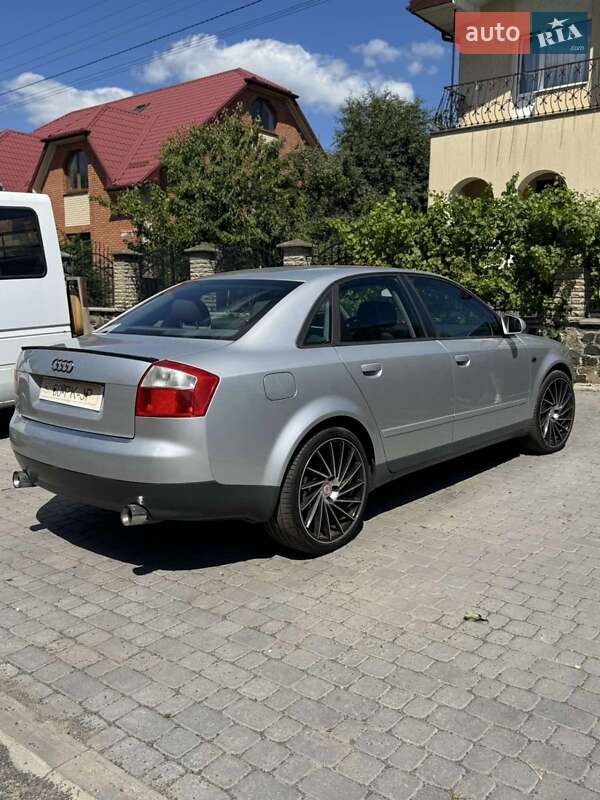 Седан Audi A4 2005 в Луцке