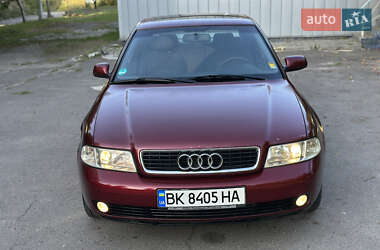 Седан Audi A4 1999 в 