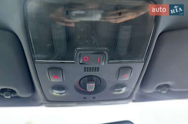 Седан Audi A4 1999 в 