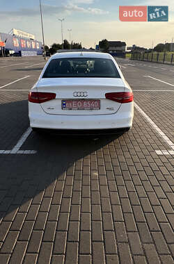 Седан Audi A4 2014 в 