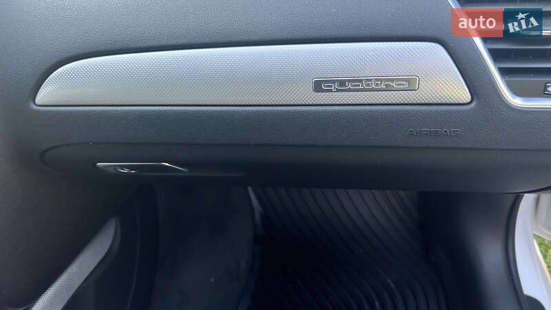 Седан Audi A4 2014 в Нововолынске