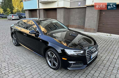 Седан Audi A4 2018 в 