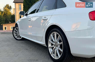 Седан Audi A4 2015 в 
