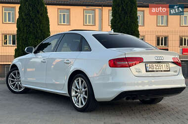 Седан Audi A4 2015 в 
