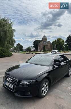 Седан Audi A4 2010 в Овручі