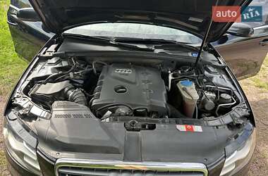 Седан Audi A4 2010 в 