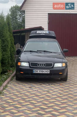 Седан Audi A4 1996 в Костопілі