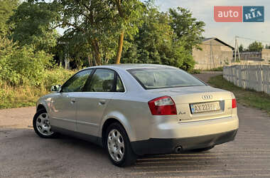 Седан Audi A4 2000 в 