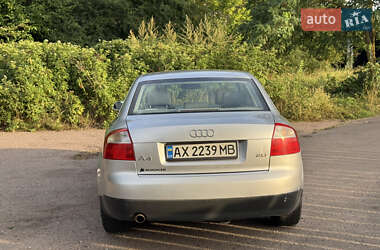 Седан Audi A4 2000 в 