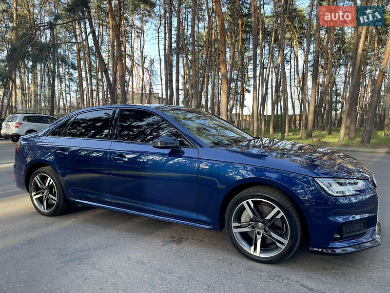 Седан Audi A4 2017 в Киеве