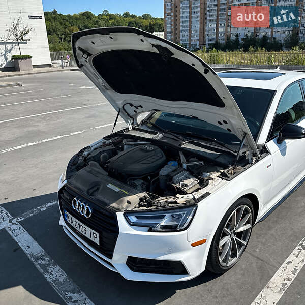 Седан Audi A4 2018 в Львове