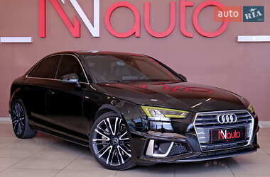 Седан Audi A4 2019 в 