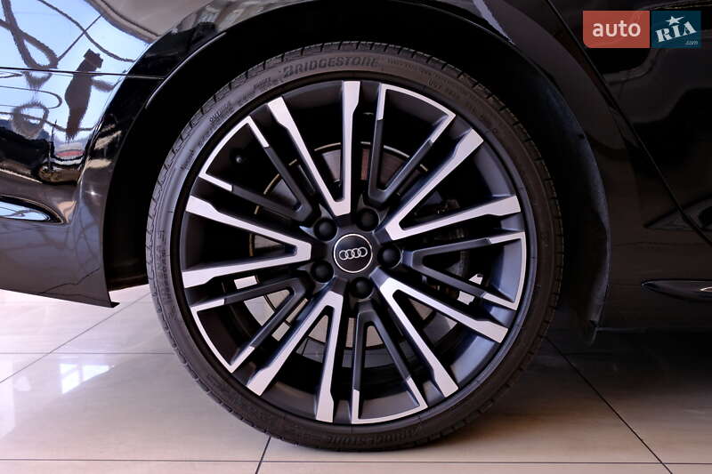 Седан Audi A4 2019 в Одессе