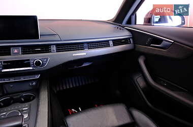 Седан Audi A4 2019 в 