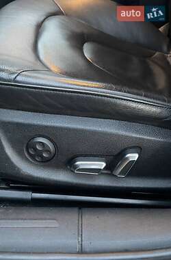 Седан Audi A4 2014 в Луцке