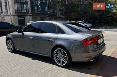Седан Audi A4 2013 в Днепре