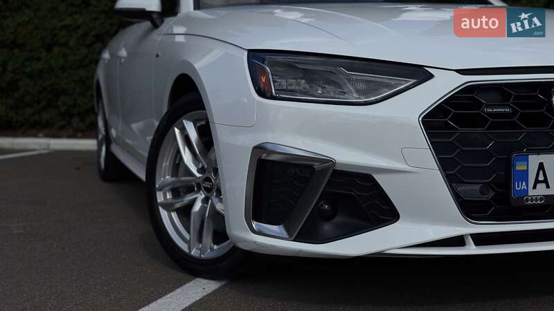 Седан Audi A4 2020 в Киеве