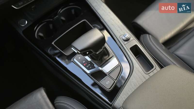 Седан Audi A4 2020 в Киеве