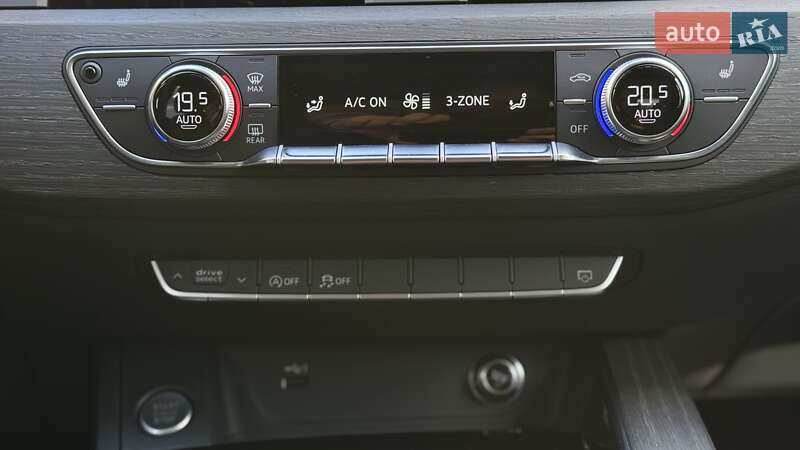 Седан Audi A4 2020 в Киеве