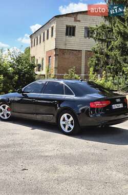 Седан Audi A4 2013 в 