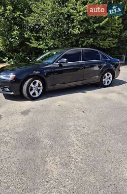 Седан Audi A4 2013 в 