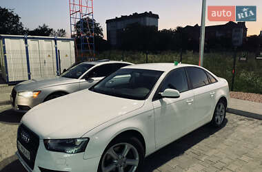 Седан Audi A4 2013 в 