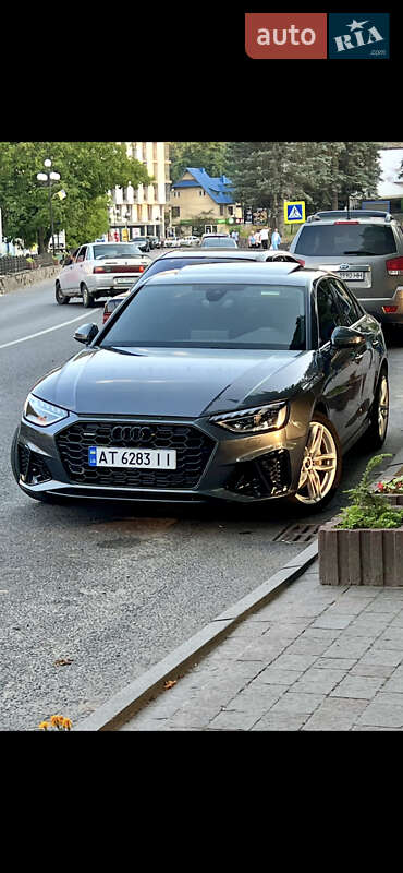 Седан Audi A4 2020 в Яремче