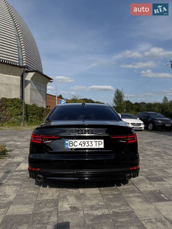 Седан Audi A4 2018 в Львове