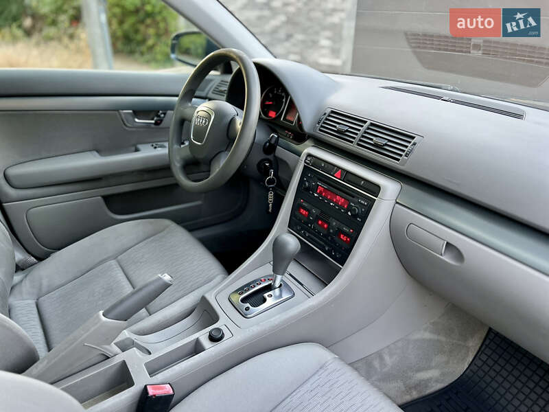Седан Audi A4 2005 в Одессе