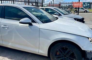 Седан Audi A4 2016 в 