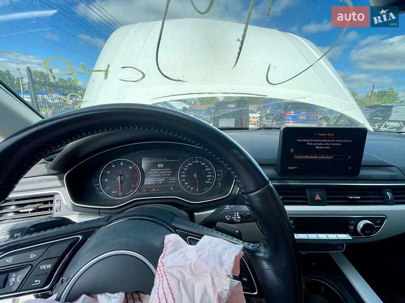 Седан Audi A4 2016 в Киеве