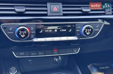 Седан Audi A4 2019 в 
