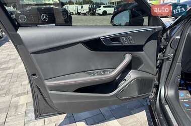 Седан Audi A4 2019 в 